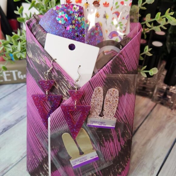 Color Street Mystery Gift Bundle - Picture 4 of 6